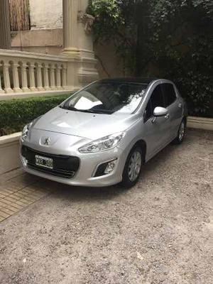 Peugeot Ptas. v Allure GPS (115cv)