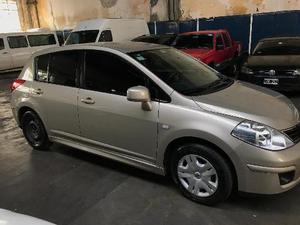 Nissan TIIDA Hatchback usado  kms