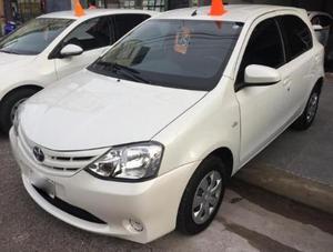 Toyota Etios XS usado  kms