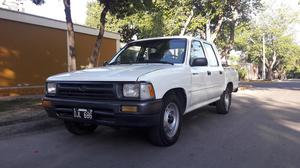 Toyota Hilux 2.8 D año 