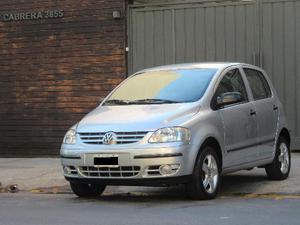 Volkswagen Fox Comfortline 5P usado  kms