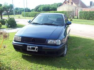 Volkswagen Polo Classic 1.6 con GNC aire y dirección