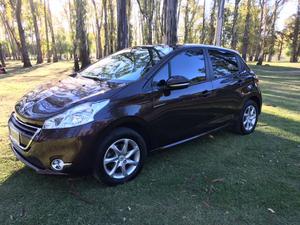Peugeot 208 Allure 1.5N Touchscreen  IMPECABLE!!! NO