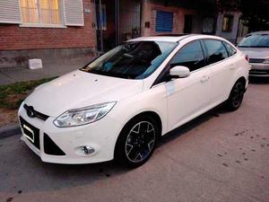 Ford Focus III Titanium AT 2.0L Duratec