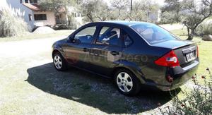 Ford Fiesta Max