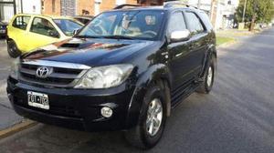 Toyota Hilux SW4 3.0 Aut Cuero usado  kms