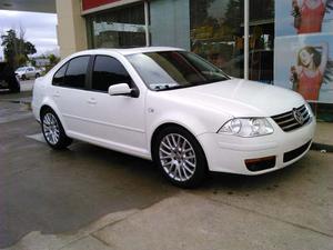 Volkswagen Bora 1.8 Highline 180 CV (LN)