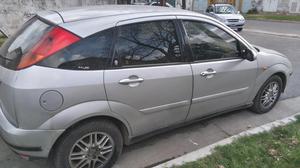 IMPECABLE FORD FOCUS GUIA
