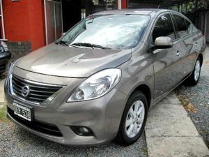 Nissan Versa Advance MT usado  kms