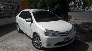 Toyota Etios Sedán XLS