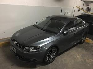 Volkswagen Vento 2.0 TSi Sportline MT (200cv) (L11)