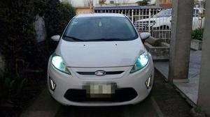 Ford Fiesta Kinetic 4P 1.6 Titanium MT (120cv)