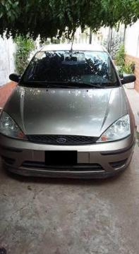 Ford Focus Ambiente 1.6 5P usado  kms