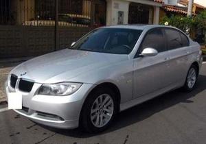 BMW Serie 3 Sedán 320i Executive usado  kms