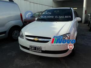 Chevrolet Classic LT usado  kms