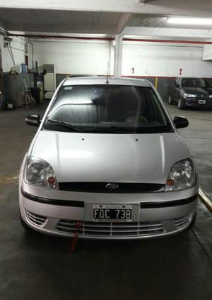 Ford Fiesta Max Impecable Urgente
