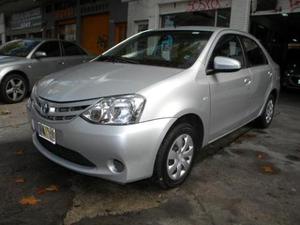 Toyota Etios XS usado  kms