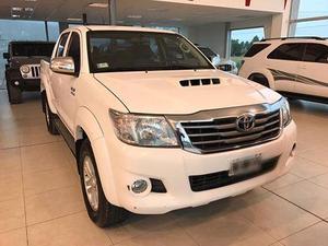 Toyota Hilux SRV 4X4 MT 