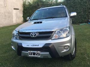 Toyota Hilux SW4 3.0 Aut usado  kms