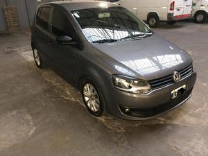 Volkswagen Fox Comfortline 5P usado  kms