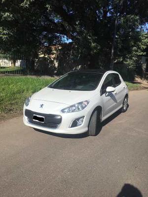 Peugeot Ptas. v Allure GPS (115cv)