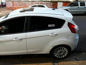 Vendo Ford Fiesta Kinetic 1.6 Se Plus