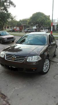 Volkswagen Bora 1.8L Triptronic c/cuero (6 marchas) usado