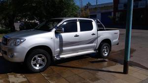 toyota hilux dx pack  x 2 con  km reales