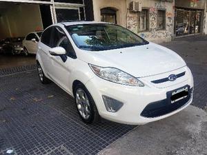 Ford Fiesta Kinetic Titanium 1.6L nafta 5P usado 