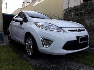 Ford Fiesta Kinetic Titanium 1.6L nafta 5P usado 