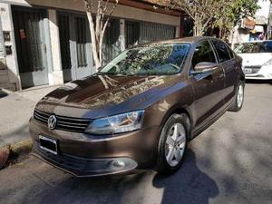 Volkswagen Vento 2.5 Luxury Tiptronic usado  kms