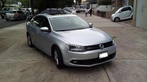 Volkswagen Vento 2.5 Luxury usado  kms