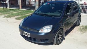 Ford Fiesta Max Gnc Impecable