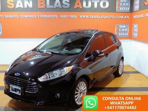 Ford Fiesta Kinetic Titanium 1.6L nafta 5P usado 