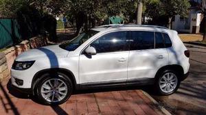 Volkswagen Tiguan 2.0 TSI Premium Tiptronic (L11)