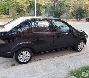 Vendo urgente Ford Fiesta Max   (No Permuto)