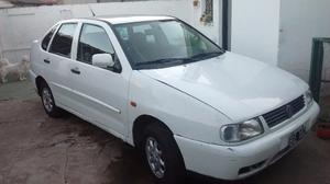 Volkswagen Polo Classic 1.6 MI AA