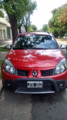 Renault Sandero Stepway v. Confort