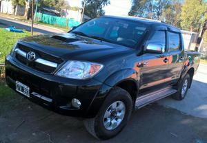 Toyota Hilux 3.0 4x4 Impecable Estado