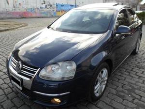 Volkswagen Vento 2.5 Luxury Tiptronic usado  kms