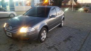 Vendo Permuto Bora Motor 2.0 Full con  Kilometros