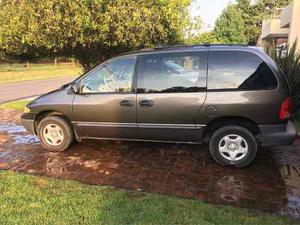 Dodge Caravan 2,4 economica y automatica