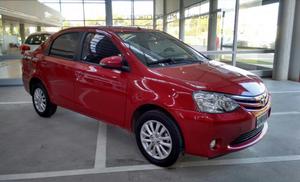 Toyota Etios 1.5 4p. Xls Rojo Rubí 