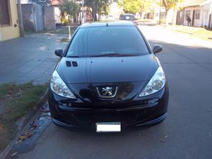 VENDO PEUGEOT 207 compact full1,4 nafta unica dueña