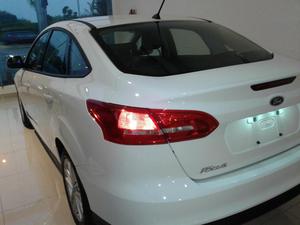 FORD FOCUS 0KM