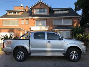 Toyota Hilux 3.0 TDI C/D 4x4 SRV MT Cuero (163cv) (L09)