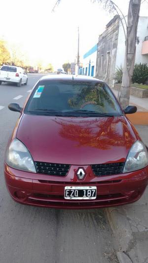 Vendo o permuto Renault Clio  nafta ful