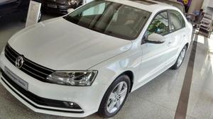 Volkswagen Vento Comfortline DSG 1.4T 0km  C