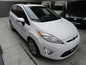 Ford Fiesta Kinetic Titanium 1.6L nafta 5P usado 