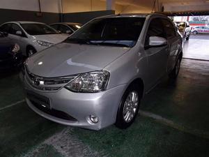 Toyota Etios Sedán 1.5 XLS MT5 (90cv) 4P (my)